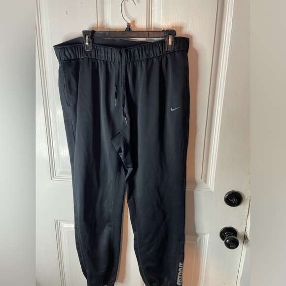 Therma fit extra large Nike sweatpants - Picture 1 of 8
